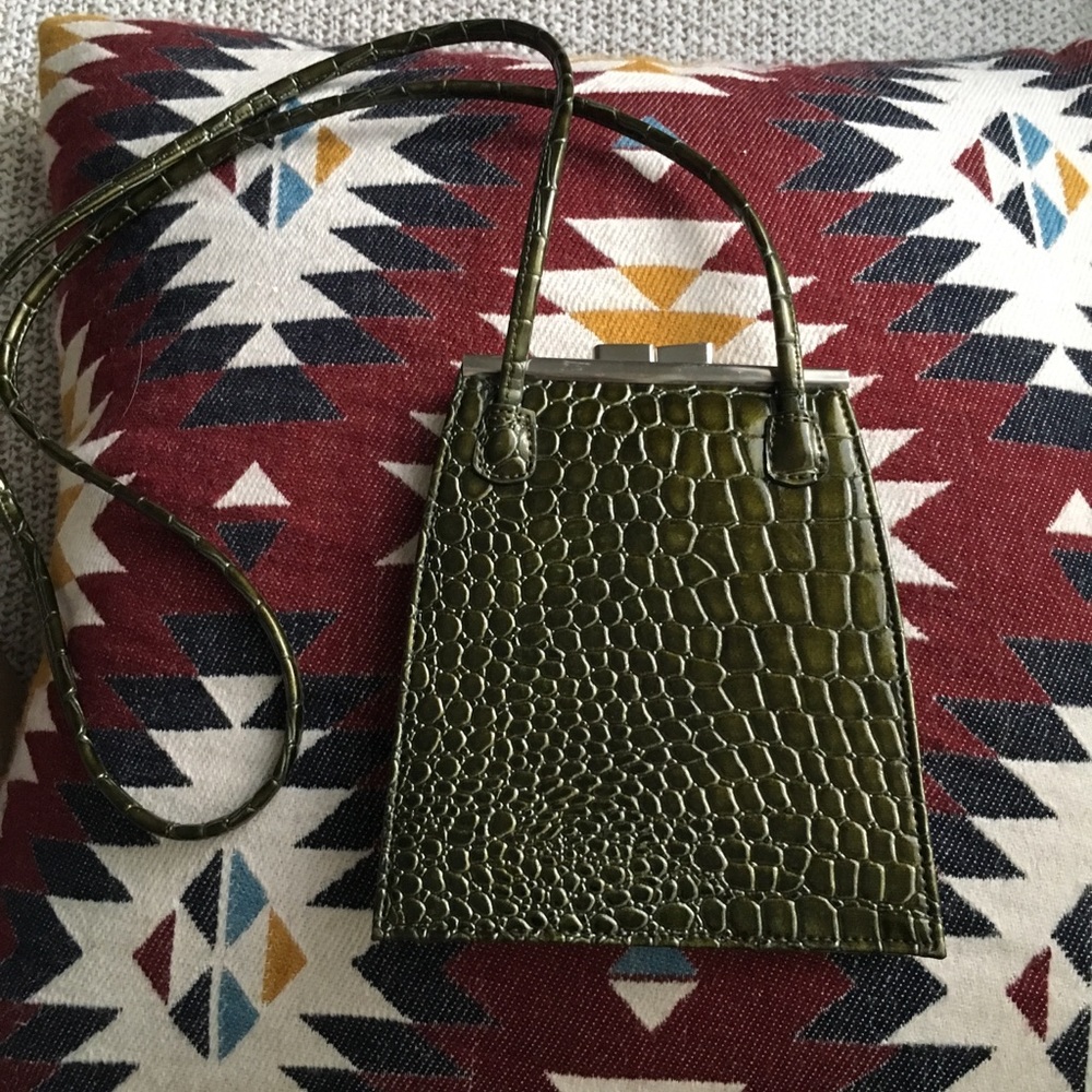 Green mini purse
